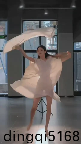 一个米一个女念什么