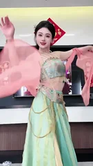 边走边撞腰快断了